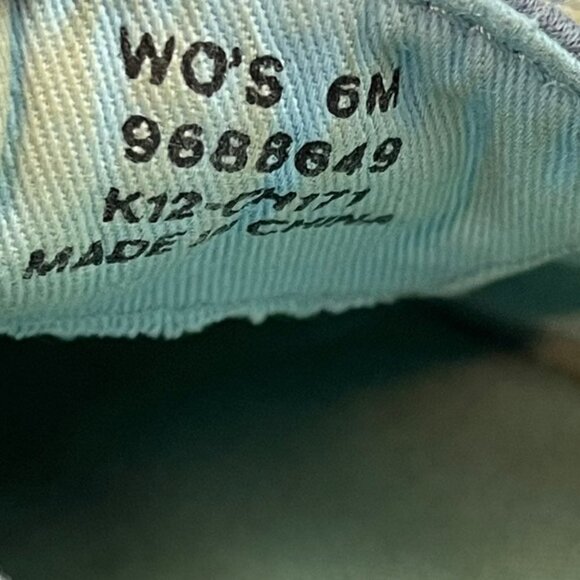 Sperry Bahama 2 Eye Boat Shoes Women's size 6 Slip On Sneaker Blue Sequins Shiny - Picture 11 of 11